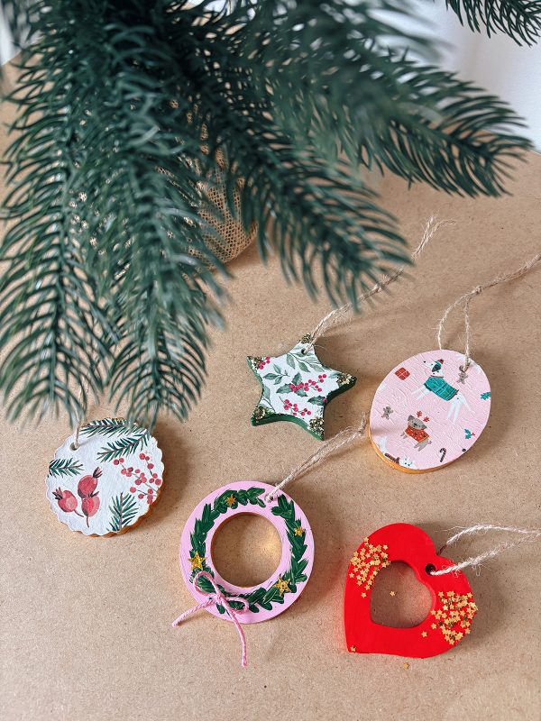 Taller adornos navideños de resina